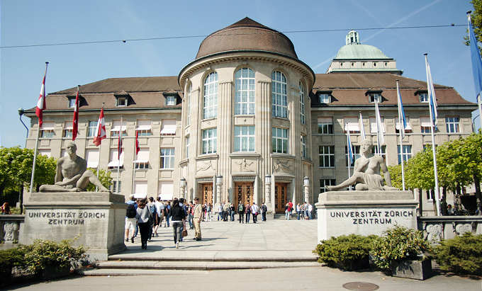  Bâtiment principal de l'Université de Zurich 